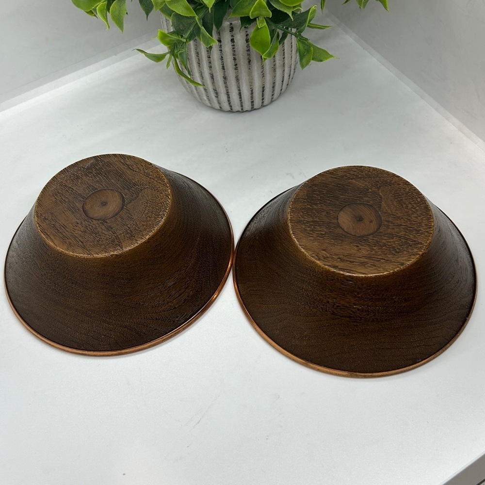 Coppercraft Guild-Copper Rimmed Woodgrain Resin 2 Pc Salad Bowl Set. - Picture 4 of 8